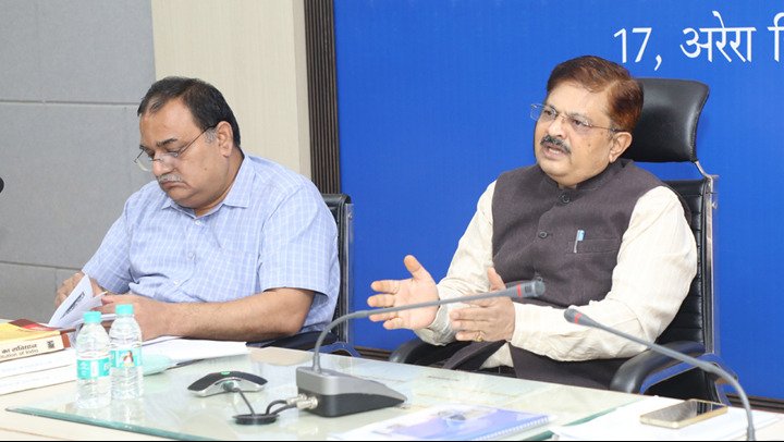 mp-election-officer-sanjiv-kumar-jha